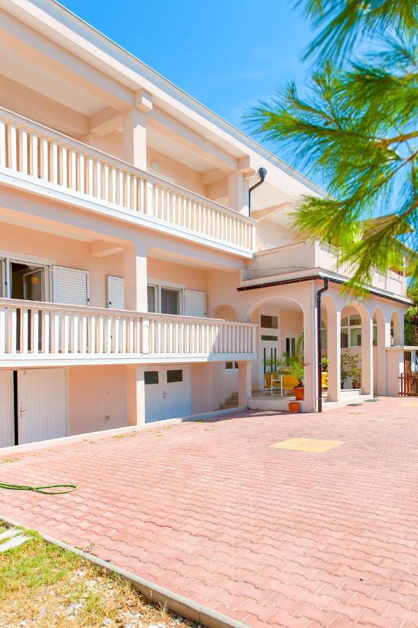 Apartments Facini Košljun Extérieur photo