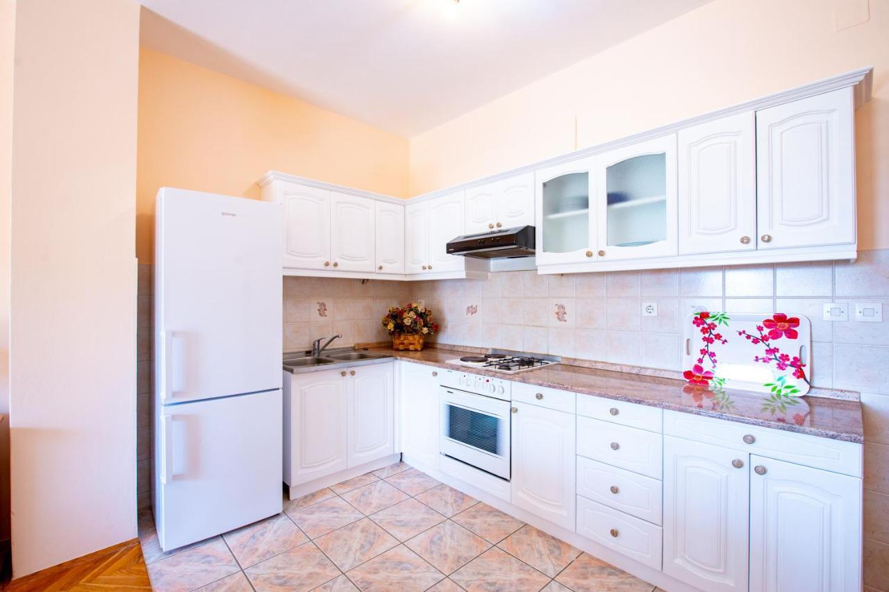 Apartments Facini Košljun Extérieur photo